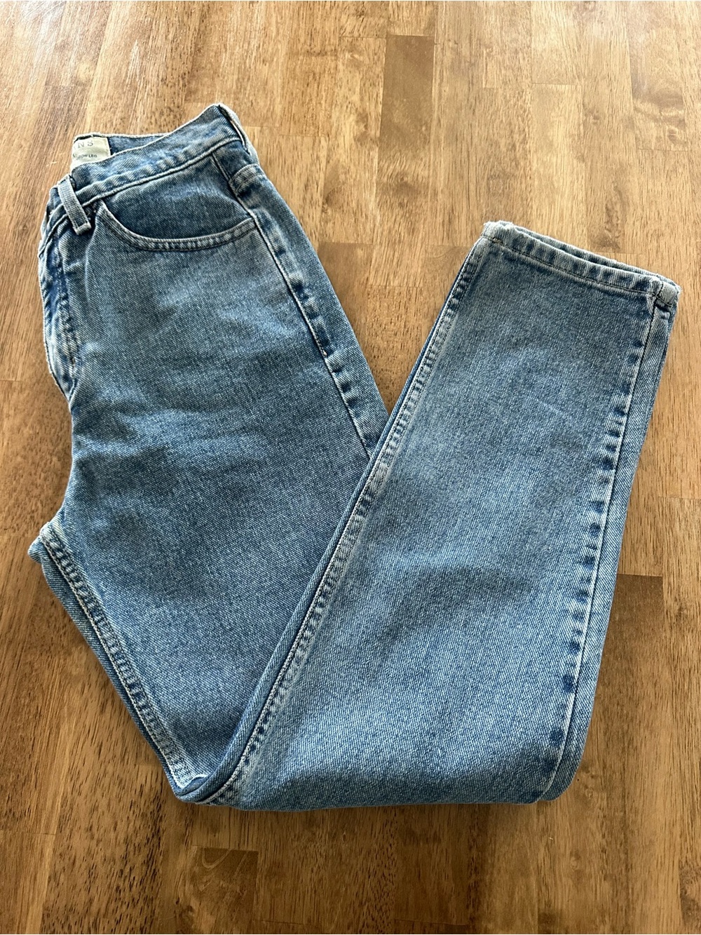 Vintage Women’s Guess Classic Fit Narrow Leg Jean Jeans Made In USA - runs small - Picture 9 of 10